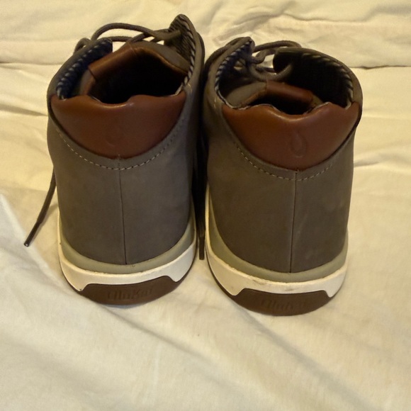 NWOT.   Olukai Papaku Mens leather chukka boots.  Size 12 - Picture 8 of 11